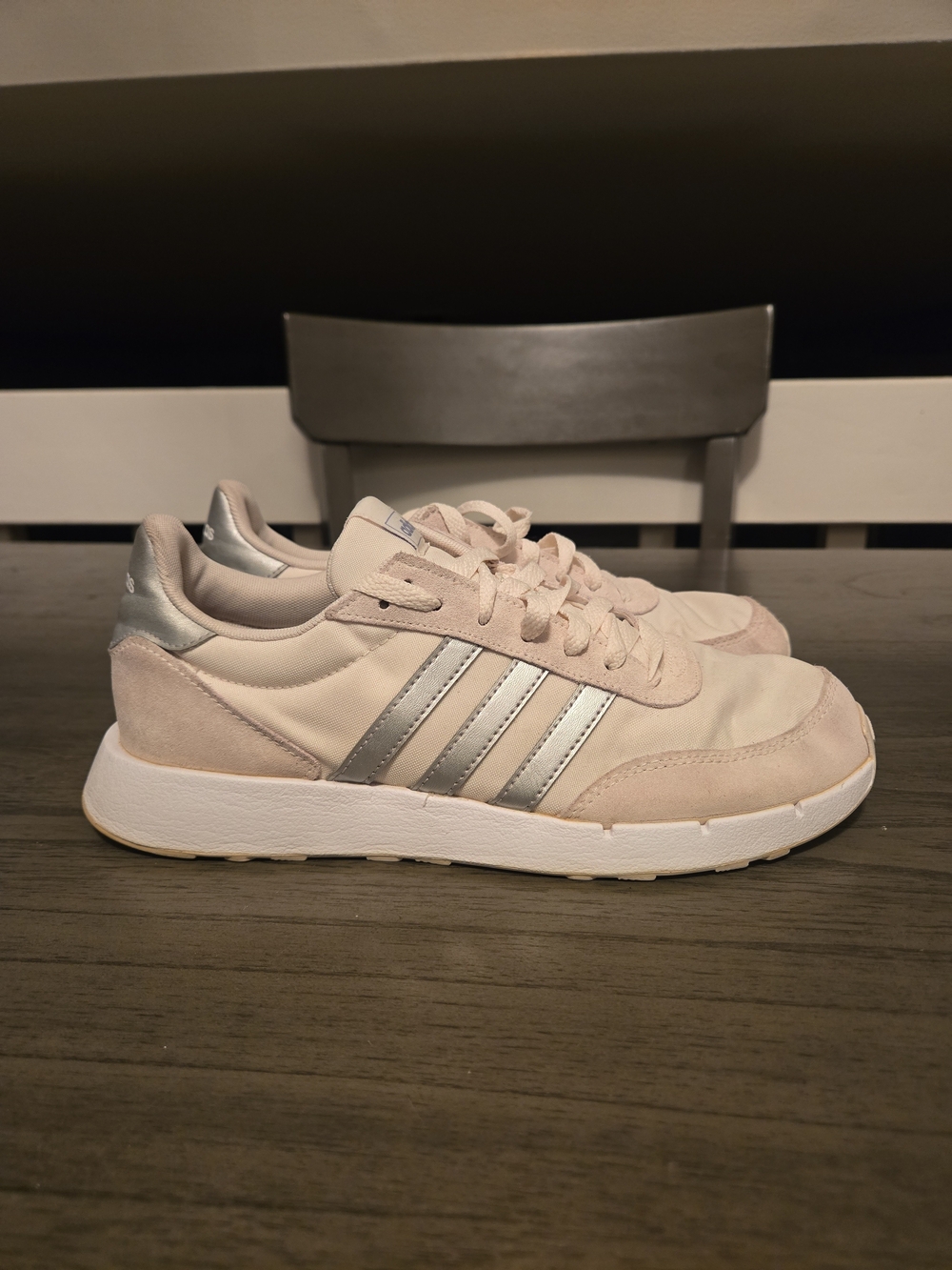 Size 9 - adidas Run 60S 2.0 Chalk Silver Metallic 2020